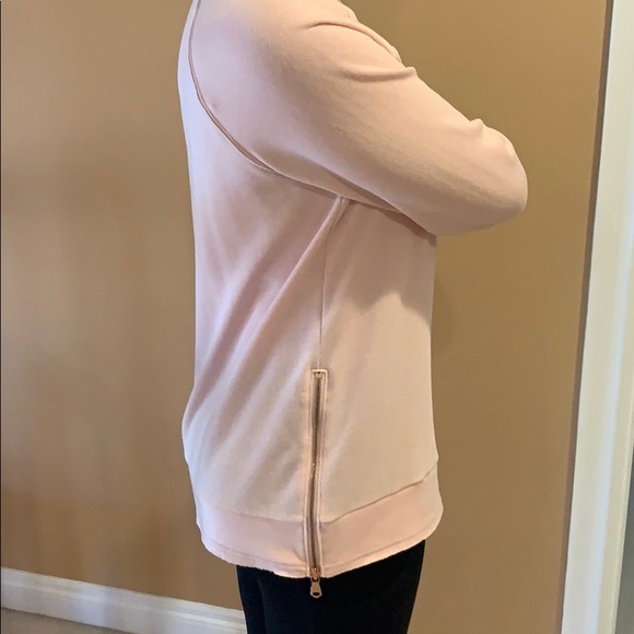American Eagle Pink Lightweight Sweatshirt - Picture 3 of 4